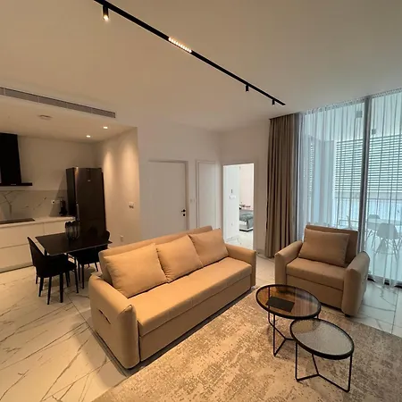 Swift * Лимасол