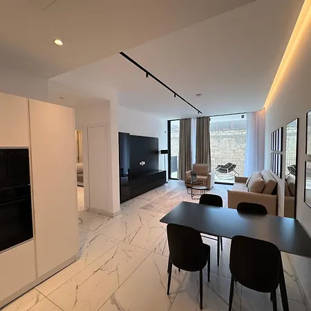 Swift Лимасол