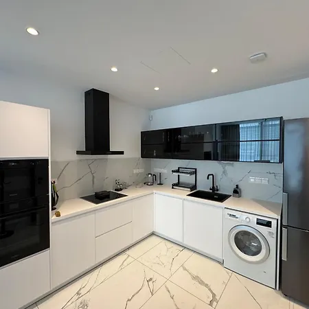 公寓 Swift 利马索尔