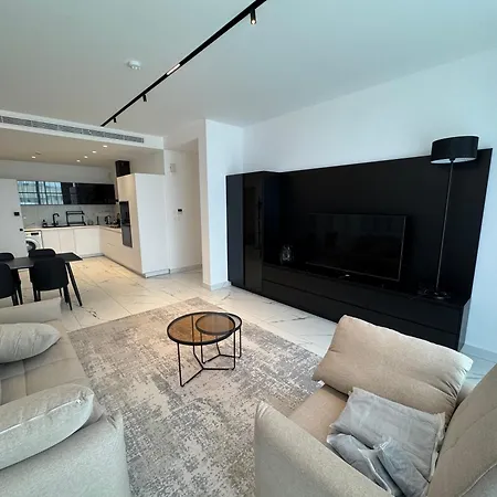 Swift * 利马索尔